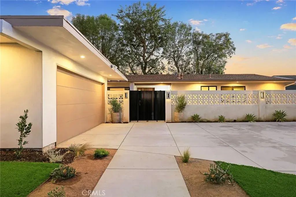 18234 Tribune Street, Porter Ranch