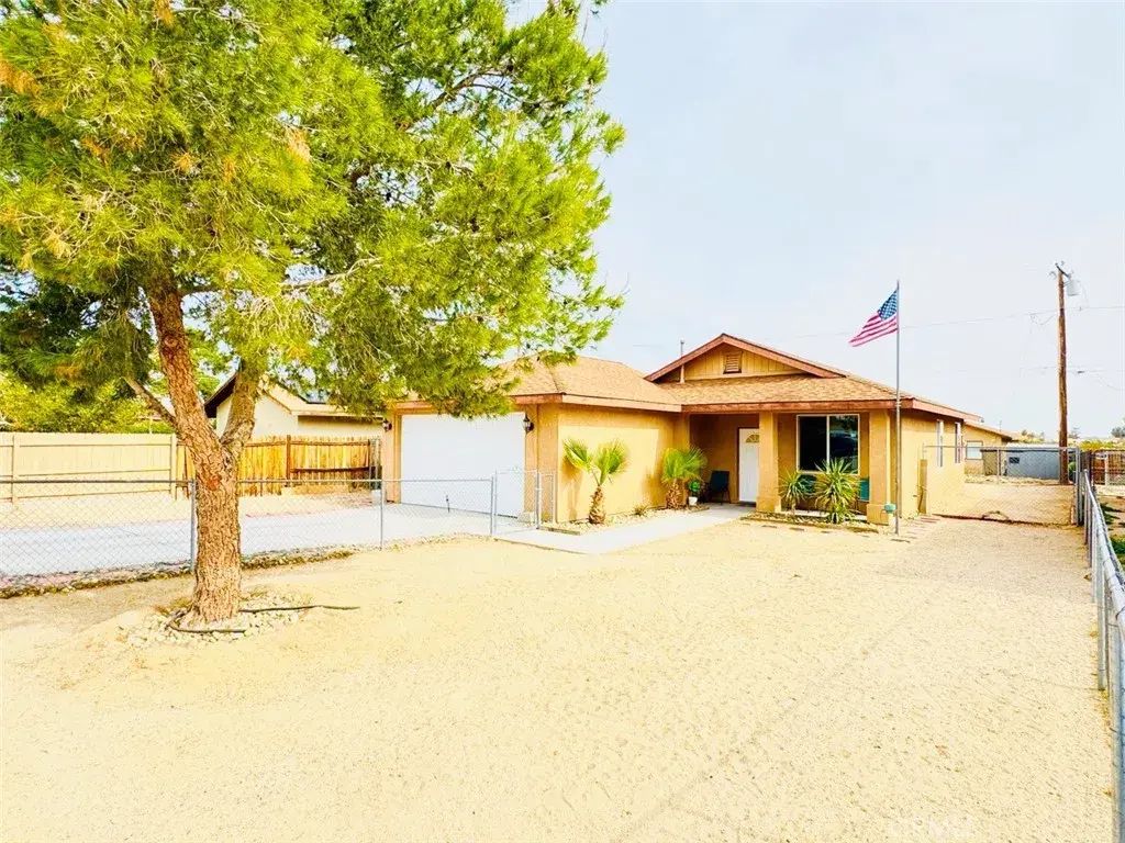 6213 Mariposa, 29 Palms