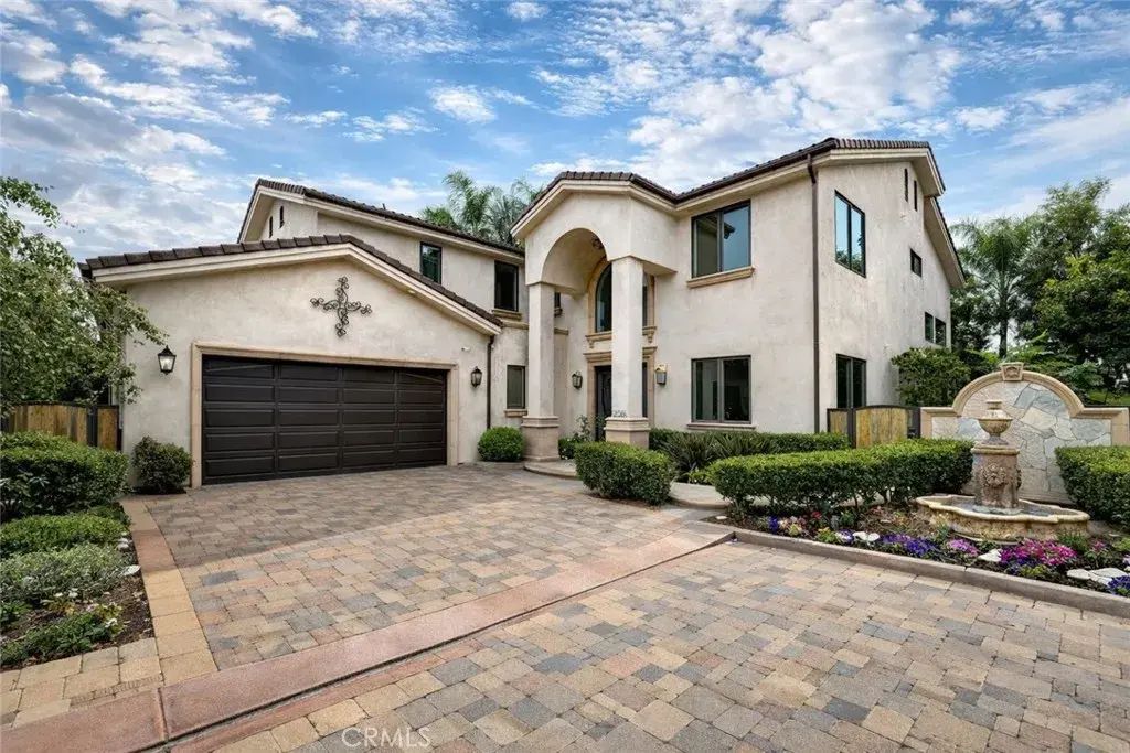 258 Santa Isabel Avenue, Costa Mesa