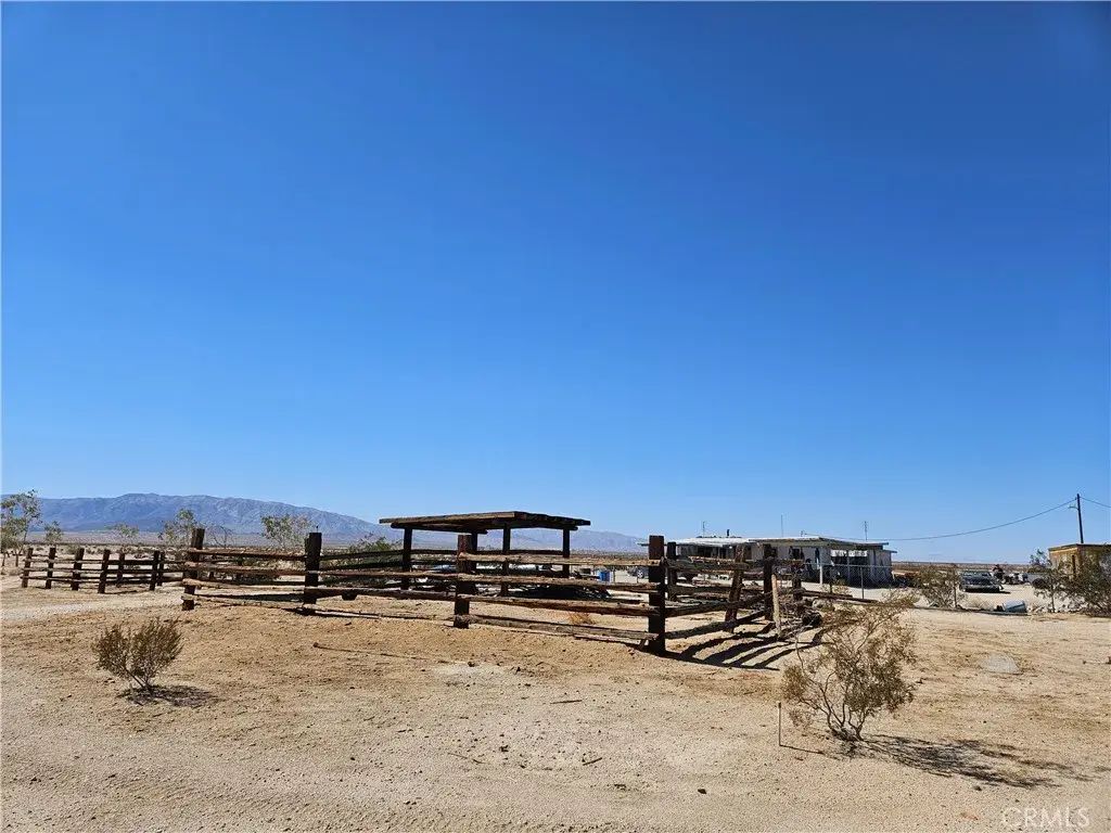5451 Kuhns Rd, 29 Palms