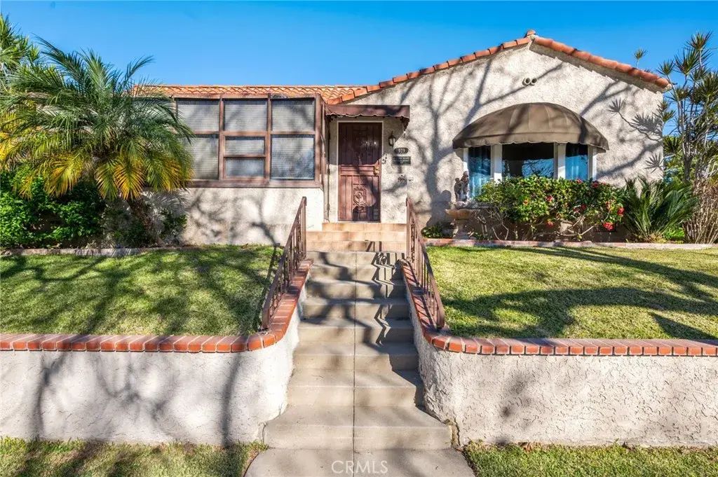929 E 37th, Long Beach