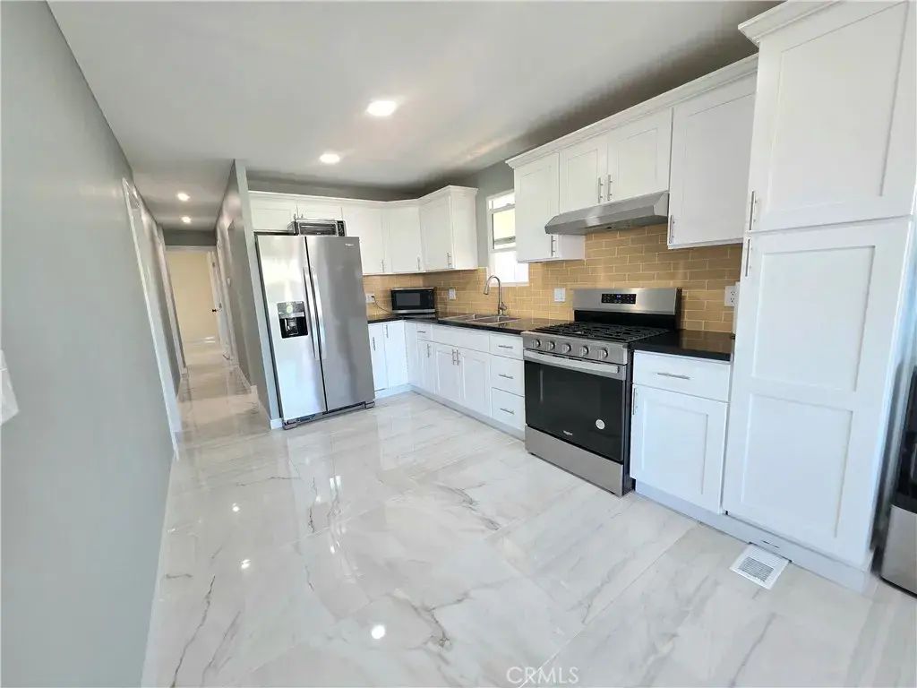 17705 Western 92, Gardena