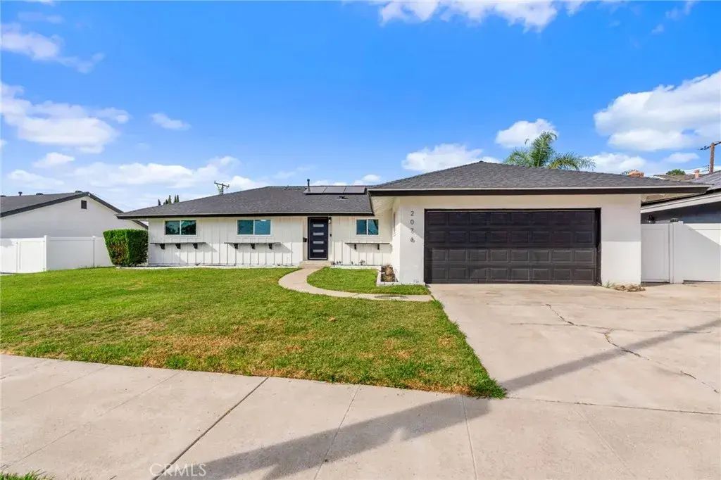 2076 N Diamond, Orange