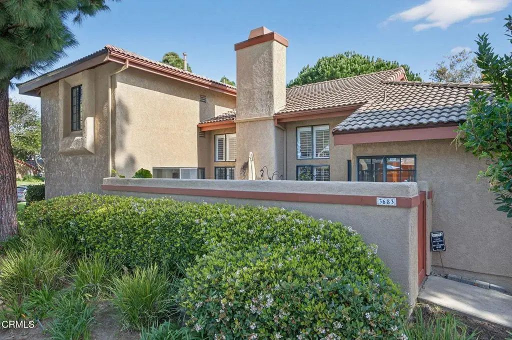 3683 Via Pacifica Walk, Oxnard