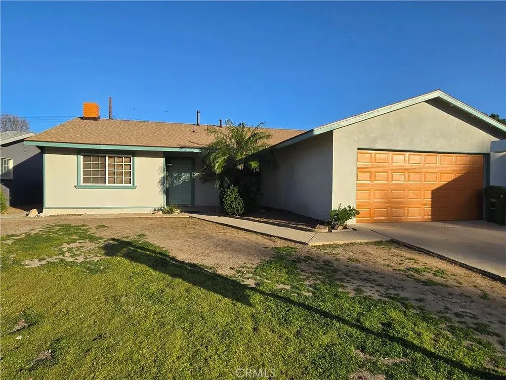 6612 Gross Avenue, West Hills