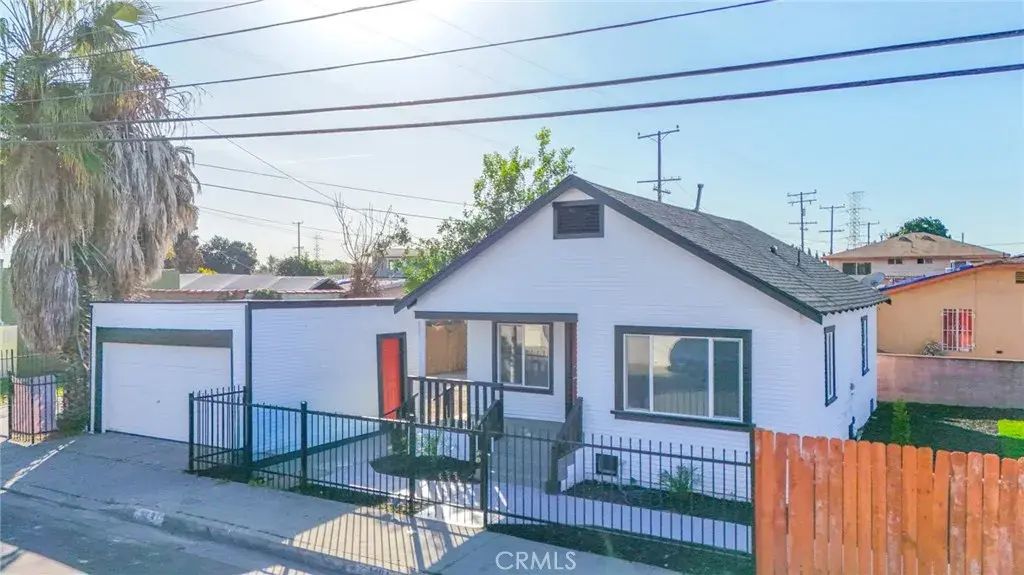 1404 E 87th Place, Los Angeles