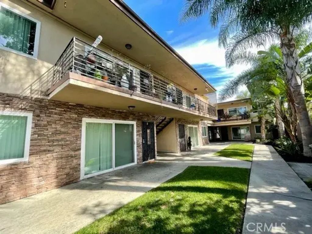 12425 Harris B, Lynwood