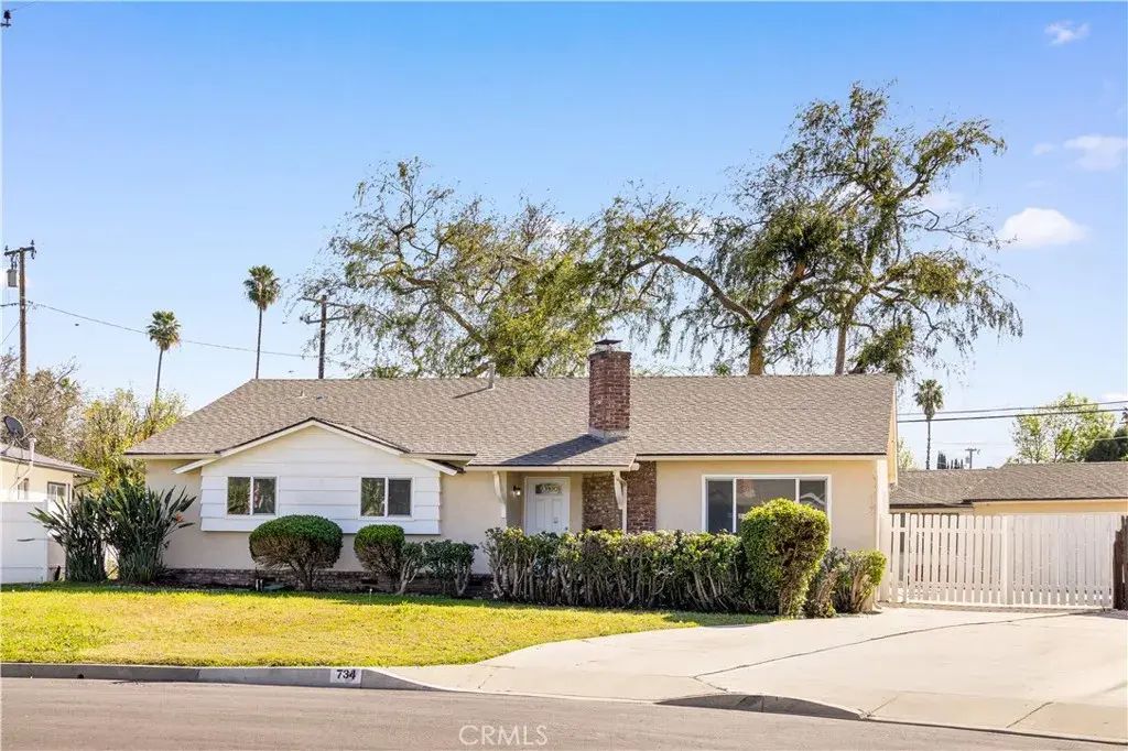 734 E Alwood, West Covina