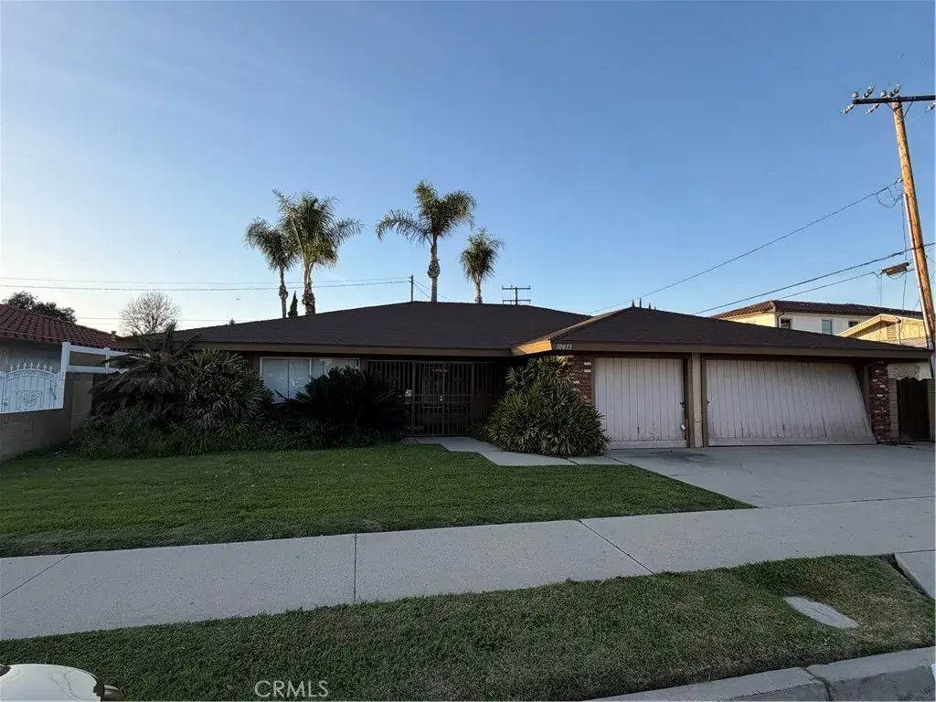 10033 Brookshire, Downey