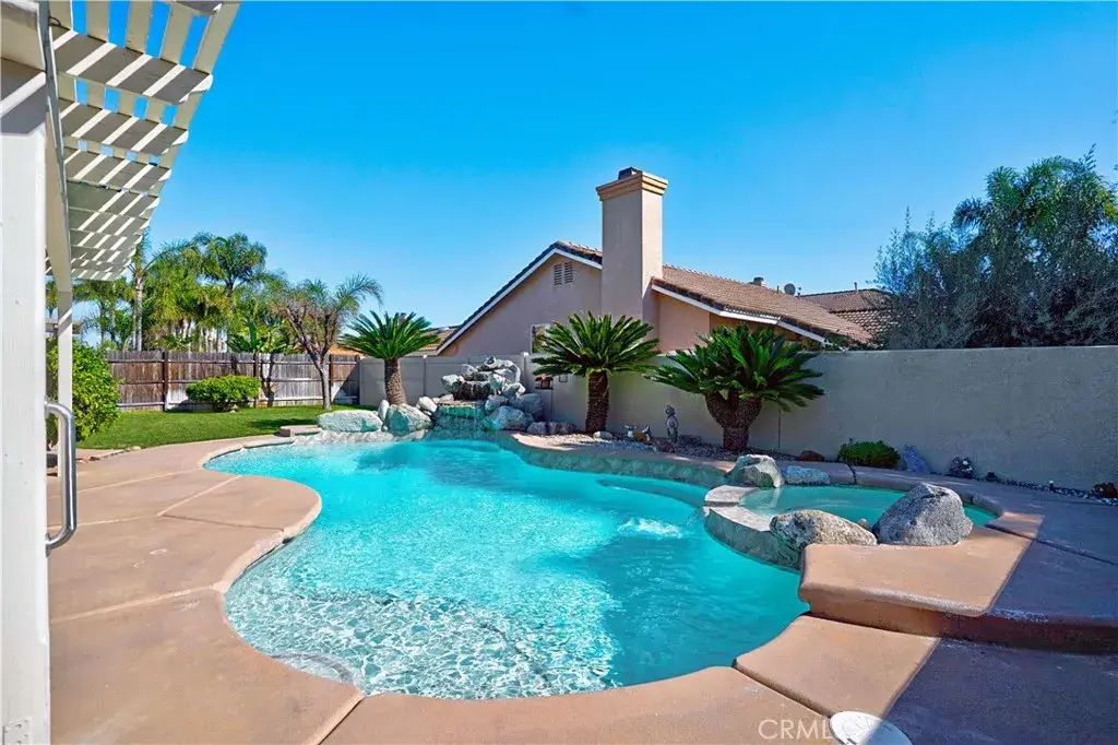 1303 Carriage Lane, Corona