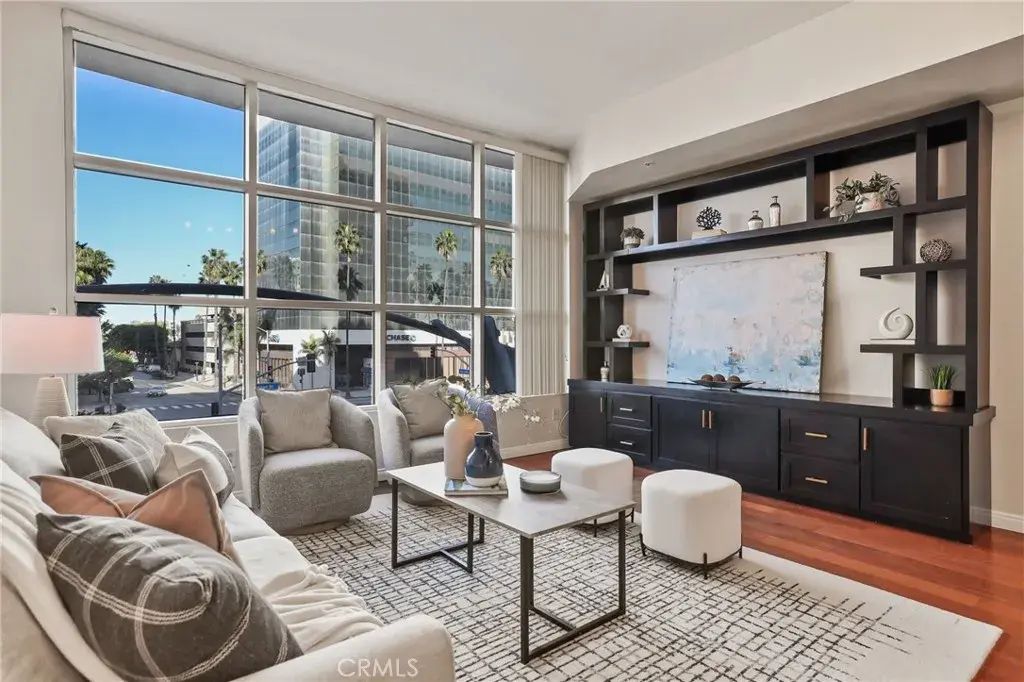 388 E Ocean Boulevard 305, Long Beach