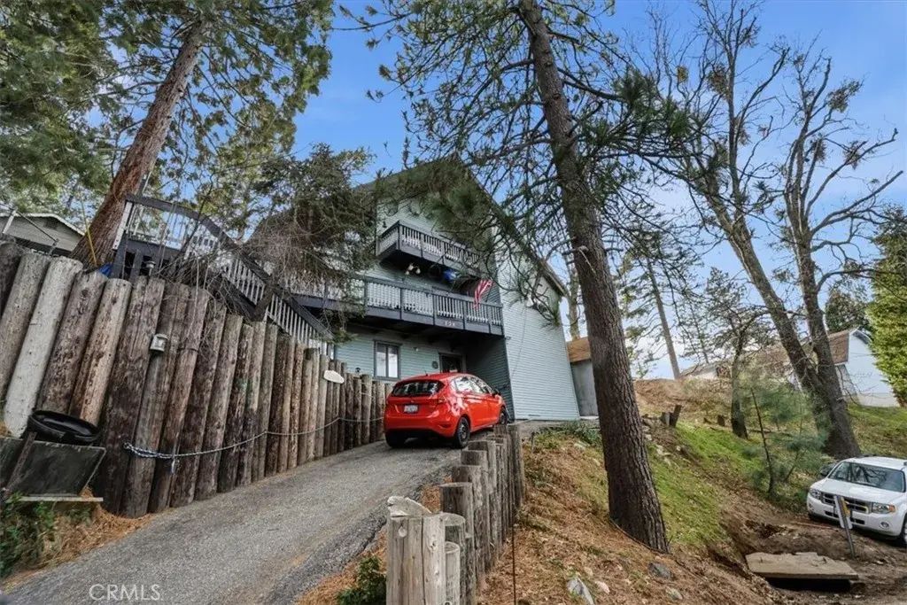 724 Arosa, Crestline