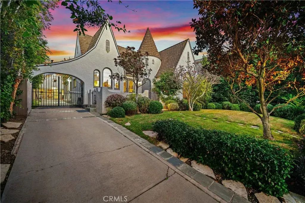 1630 Warnall, Los Angeles