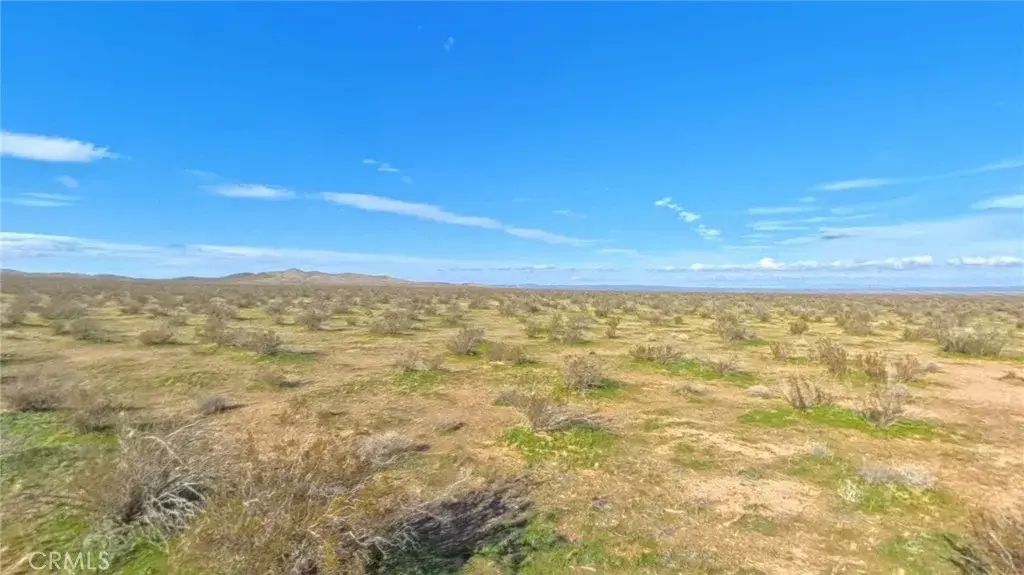 Shadow Mountain, Adelanto