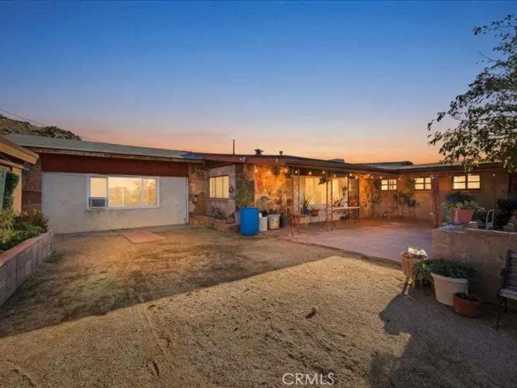 19876 Lodema Road, Apple Valley