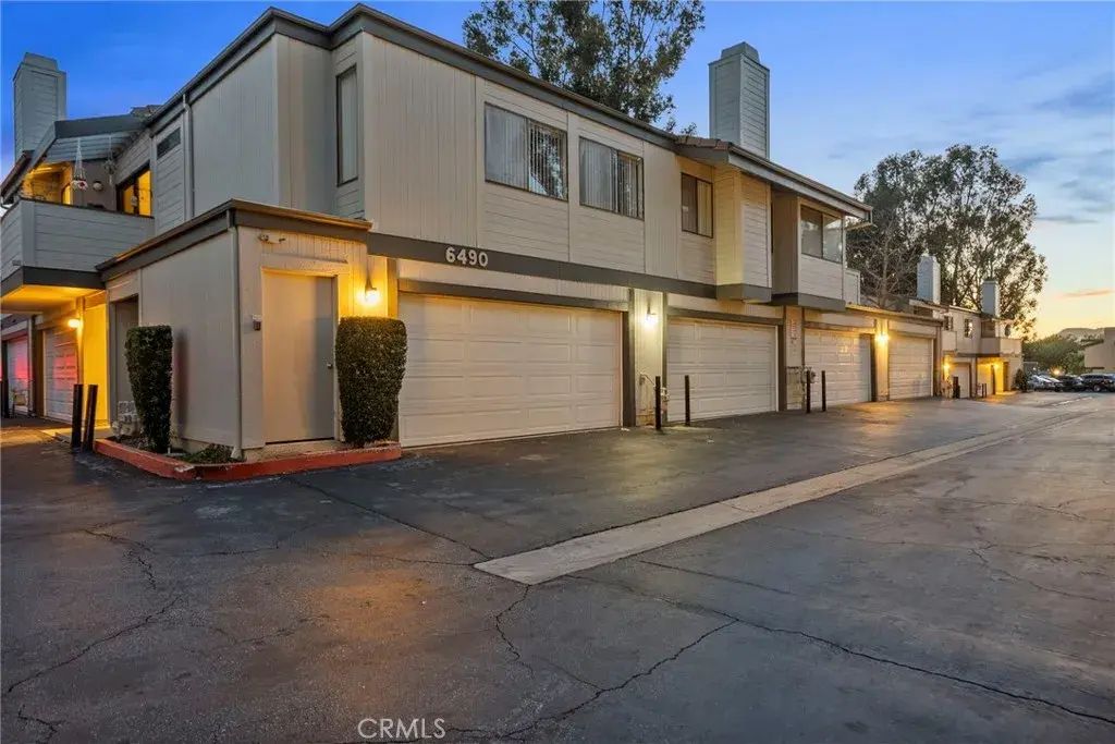 6490 Twin Circle 2, Simi Valley