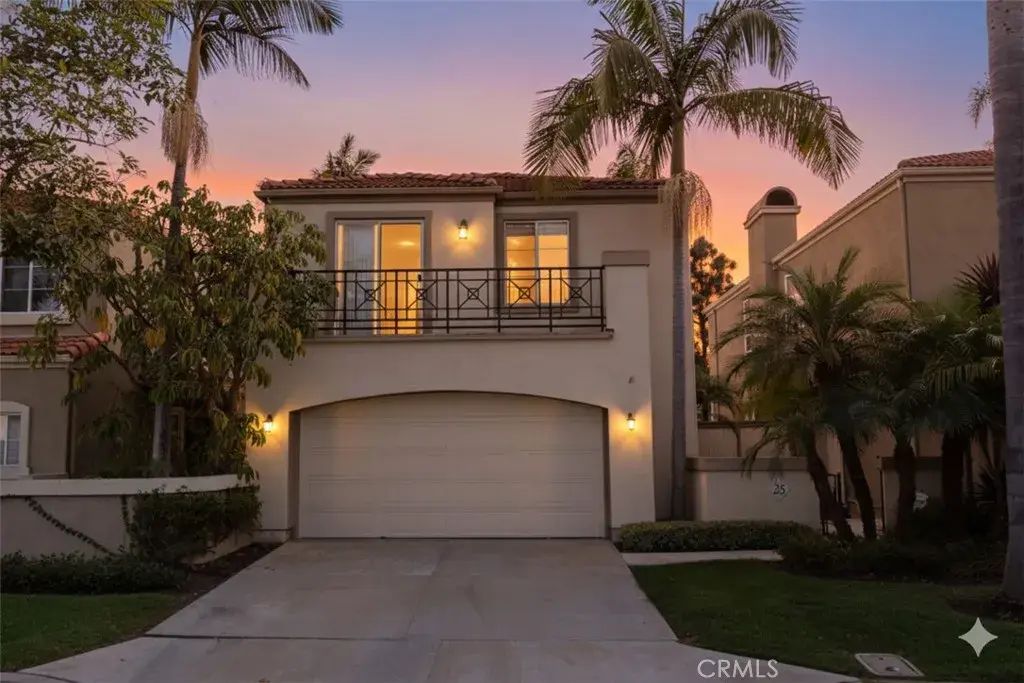 28 Hawaii, Aliso Viejo