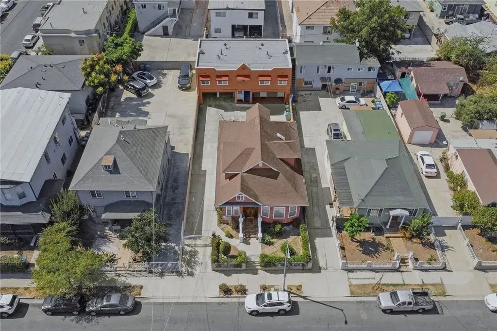 1147 Fedora Street, Los Angeles
