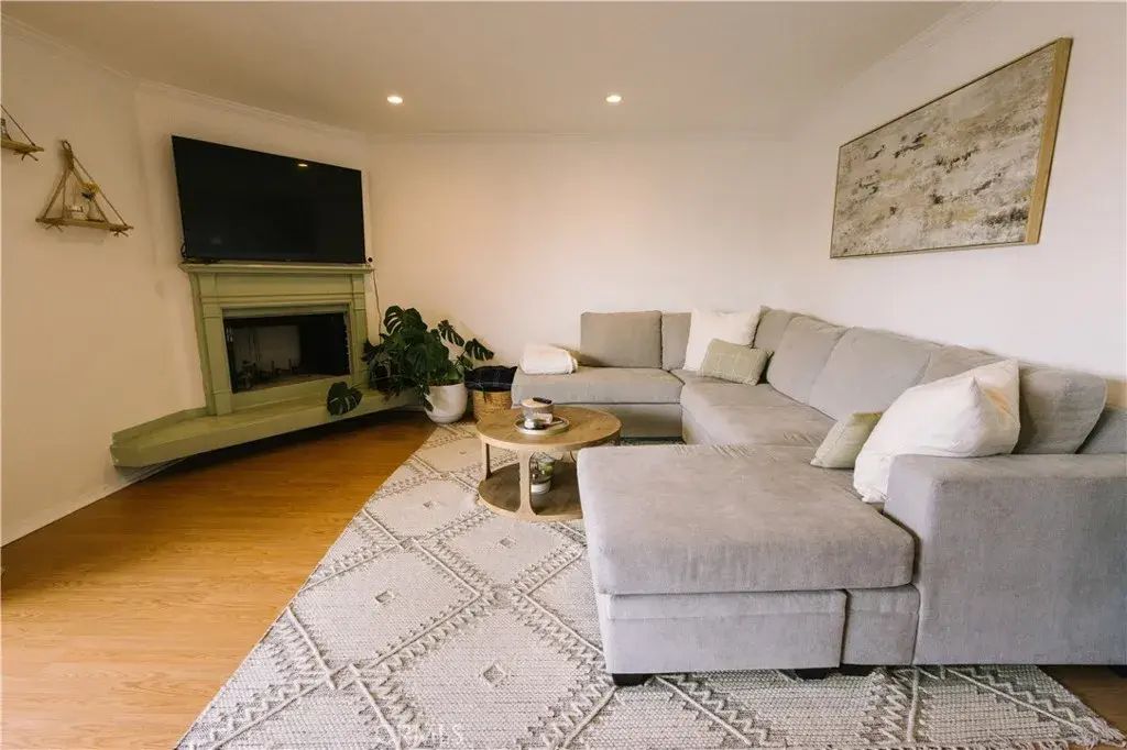 282 Redondo 302, Long Beach
