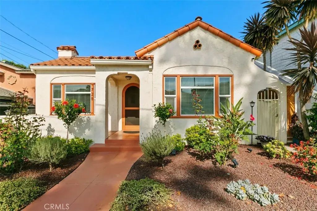 728 Belmont Avenue, Long Beach