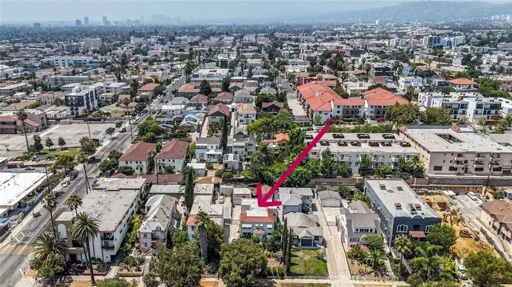 519 N Alexandria, Los Angeles
