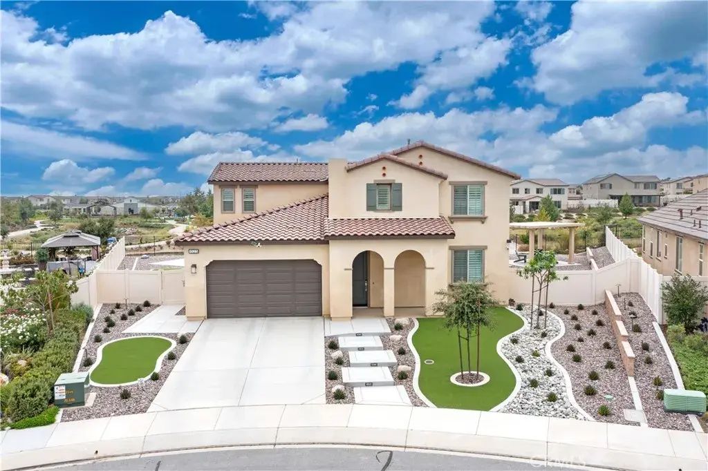 1525 Horizon, Banning