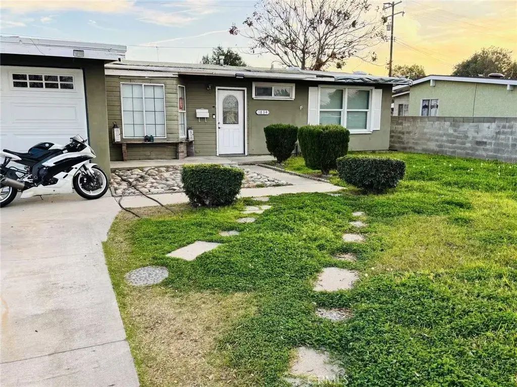 1834 E E. Holly Oak Drive, West Covina