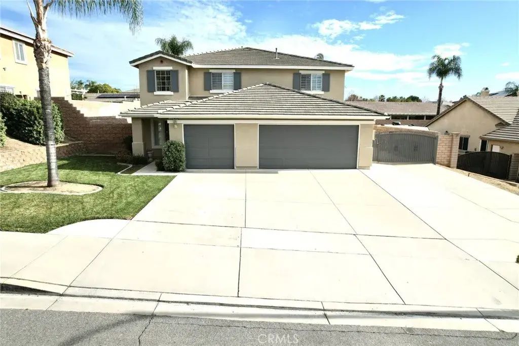 7833 Calle Carrisa Street, Highland