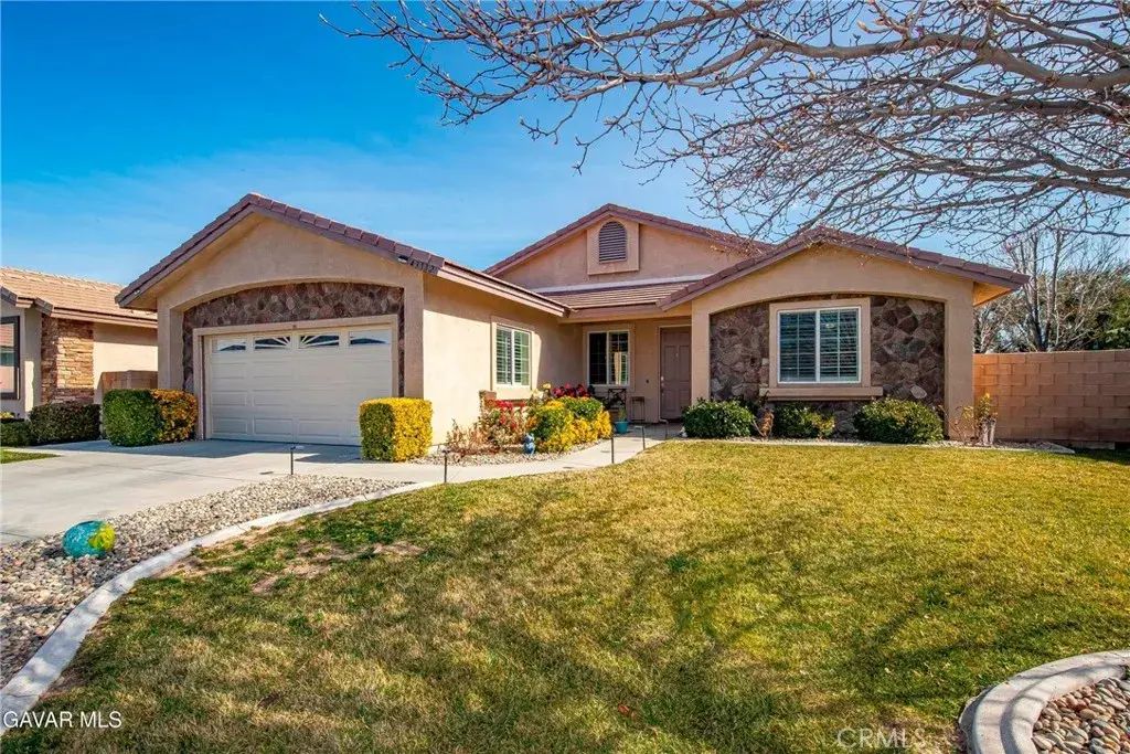 43112 28th West, Lancaster