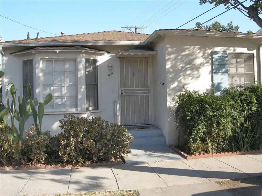 4074 Veselich, Los Angeles