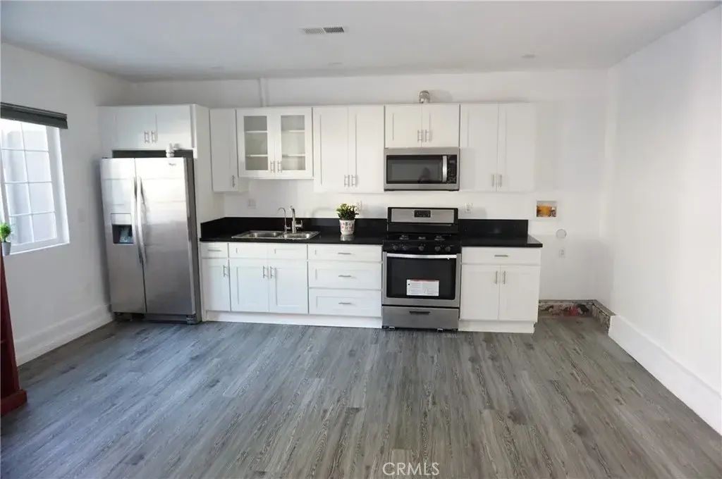 14820 Devonshire Street, Mission Hills (san Fernando)