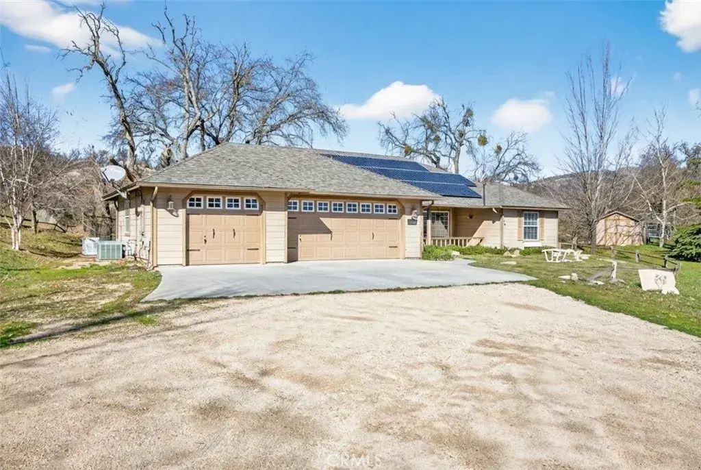 30261 Knight Court, Tehachapi