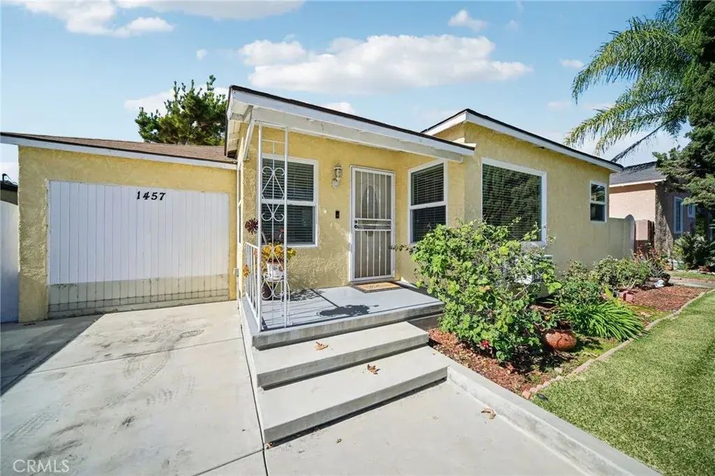 1457 N Rose Street, Burbank