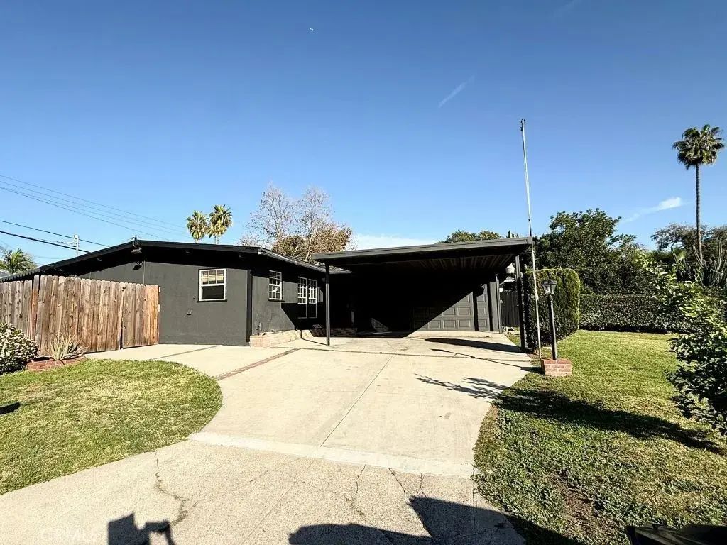 5902 N Orangecrest, Azusa