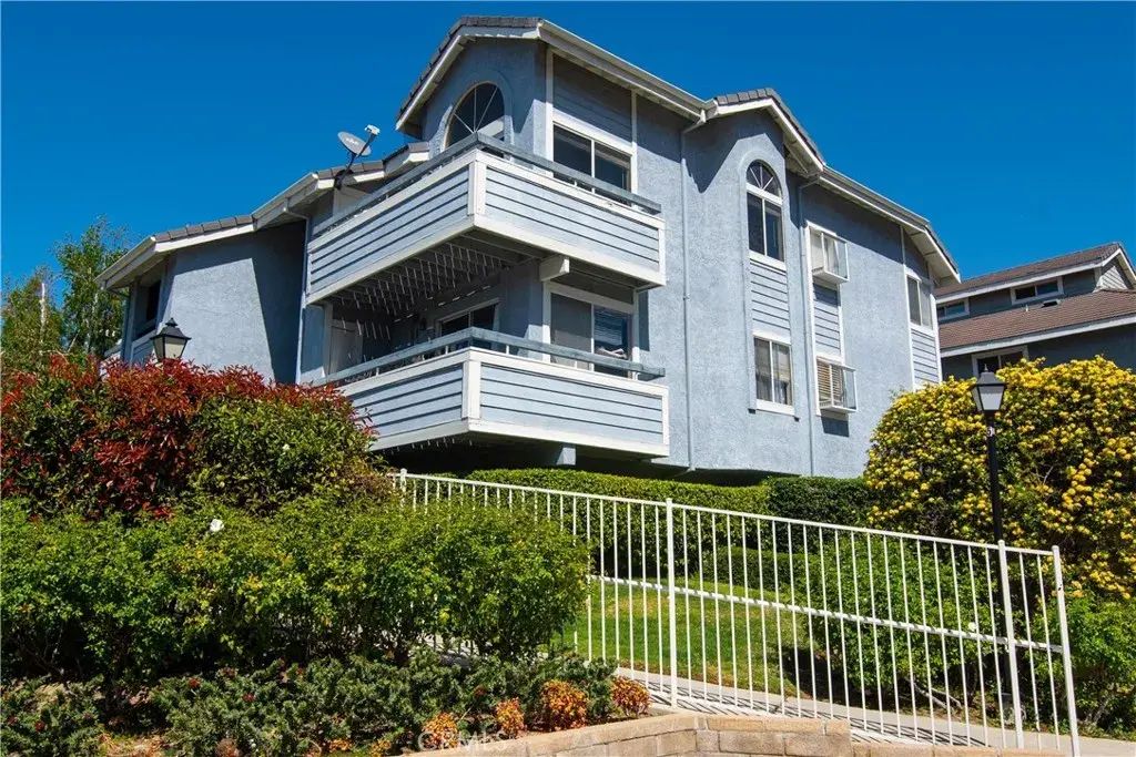 26961 Rainbow Glen 735, Canyon Country
