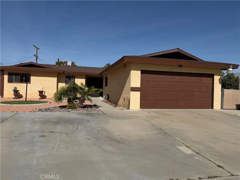 1517 De Anza Street, Barstow