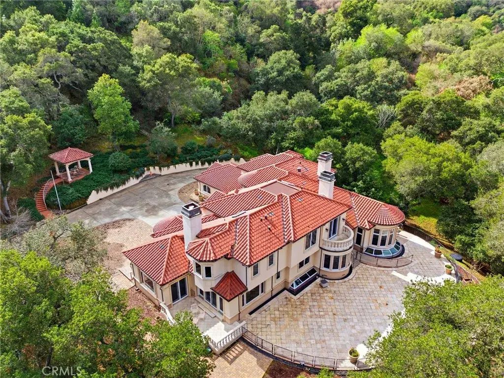 28080 Laura Court, Los Altos Hills