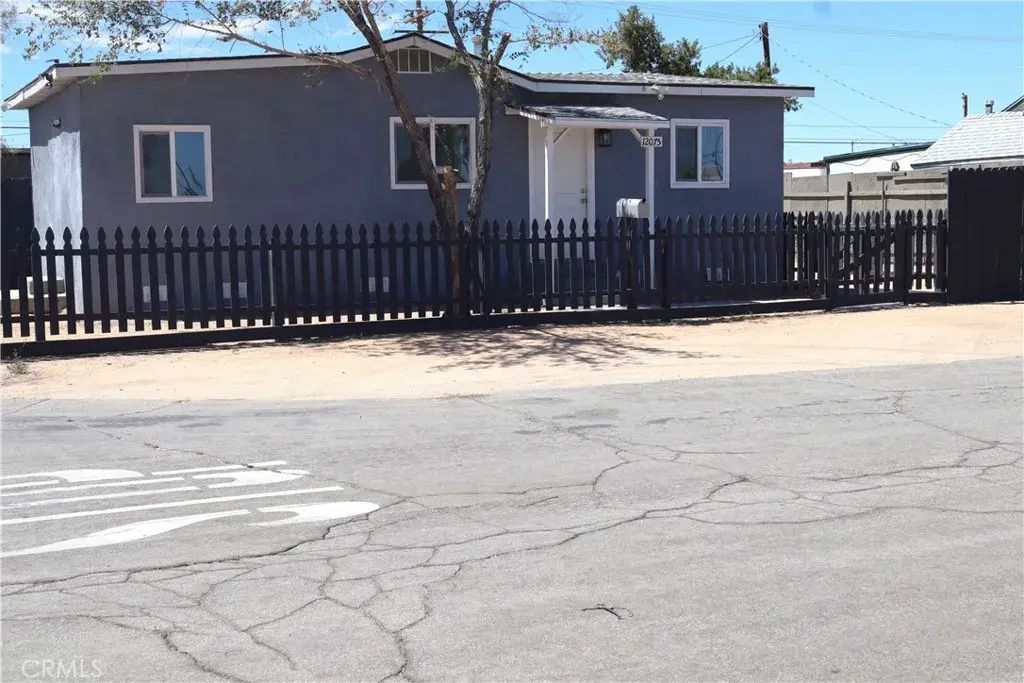 12075 James Street, Boron