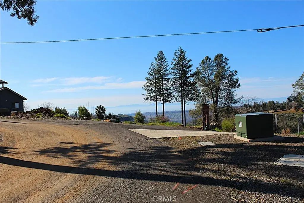 5709 Jewell, Paradise