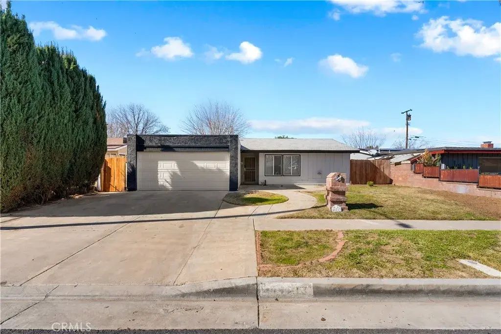 44213 4th East, Lancaster