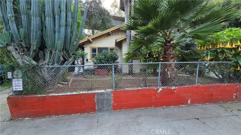 6234 Bertha, Los Angeles