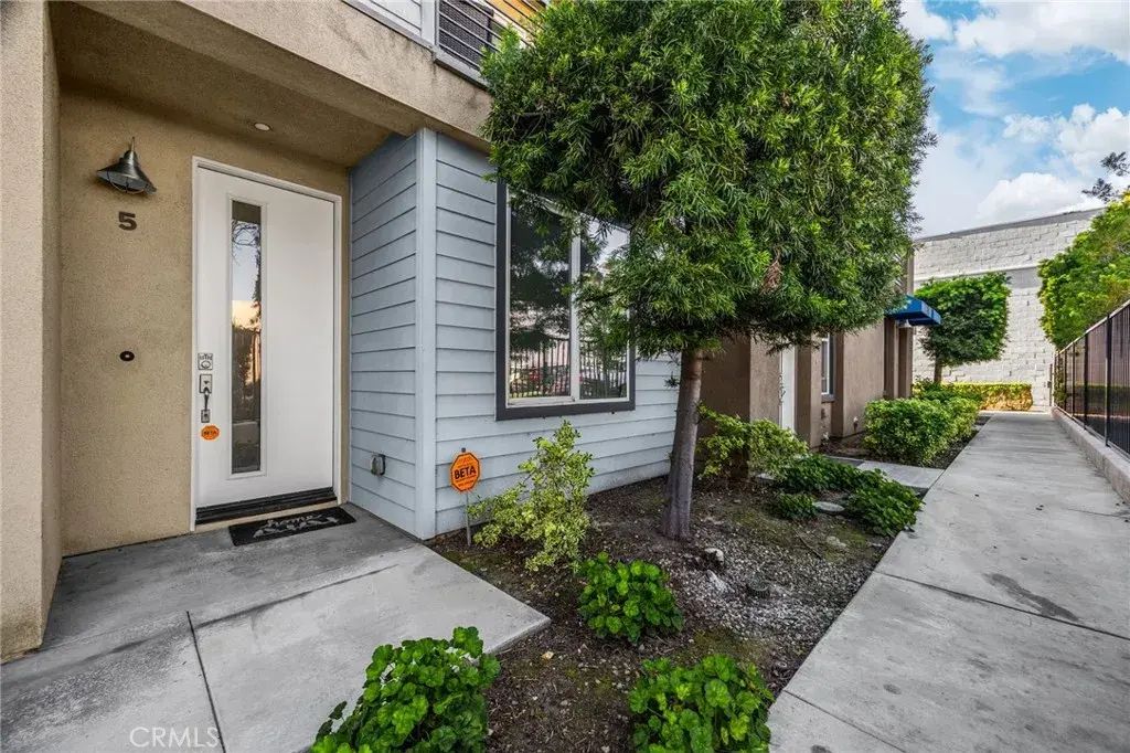 9040 Garvey 5, Rosemead