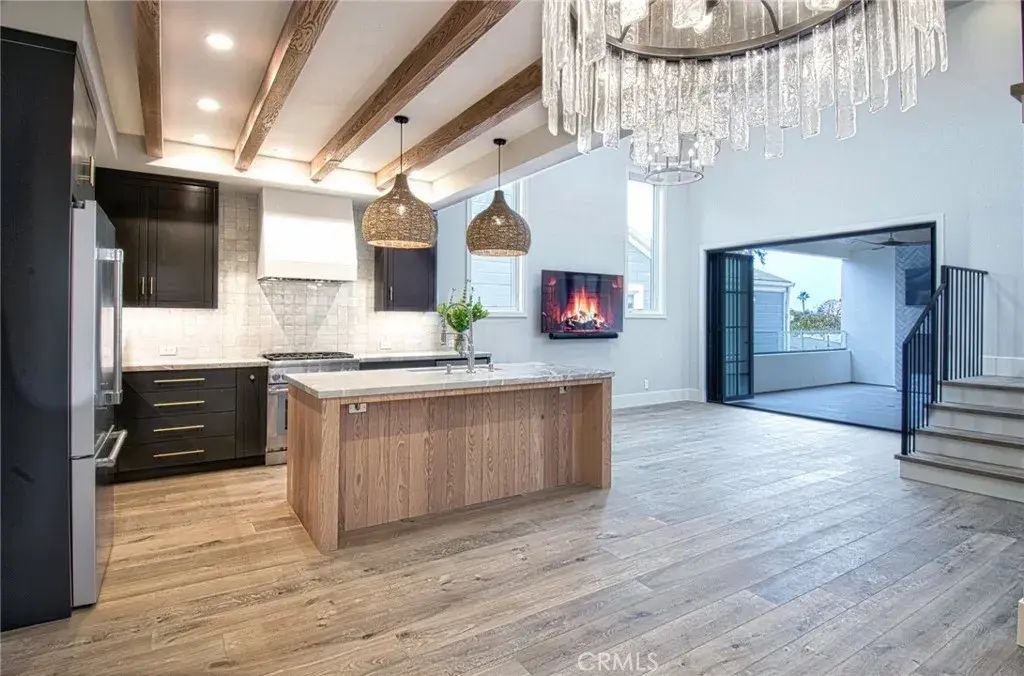 710 Avocado Avenue B, Corona Del Mar