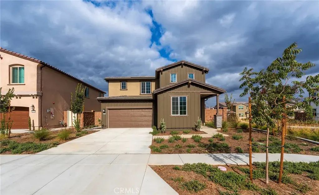 2290 Yuzu Street, Corona