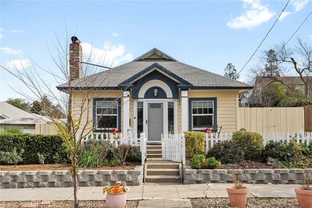 1233 1st, Oroville
