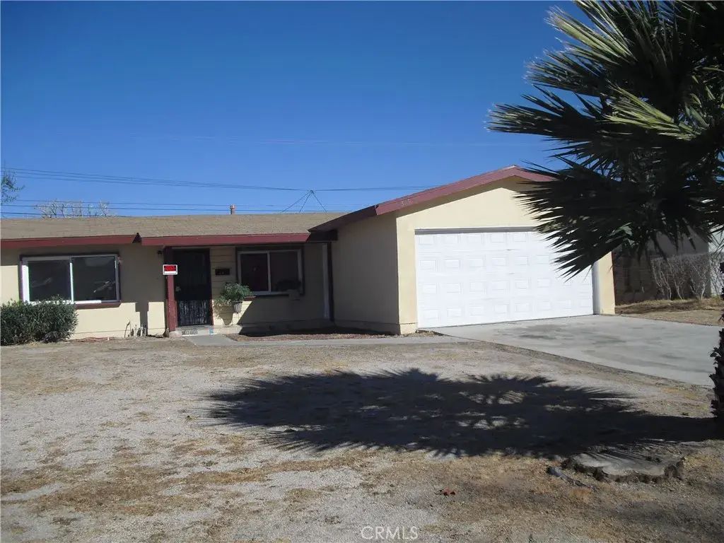 359 E Langhorn Street, Lancaster