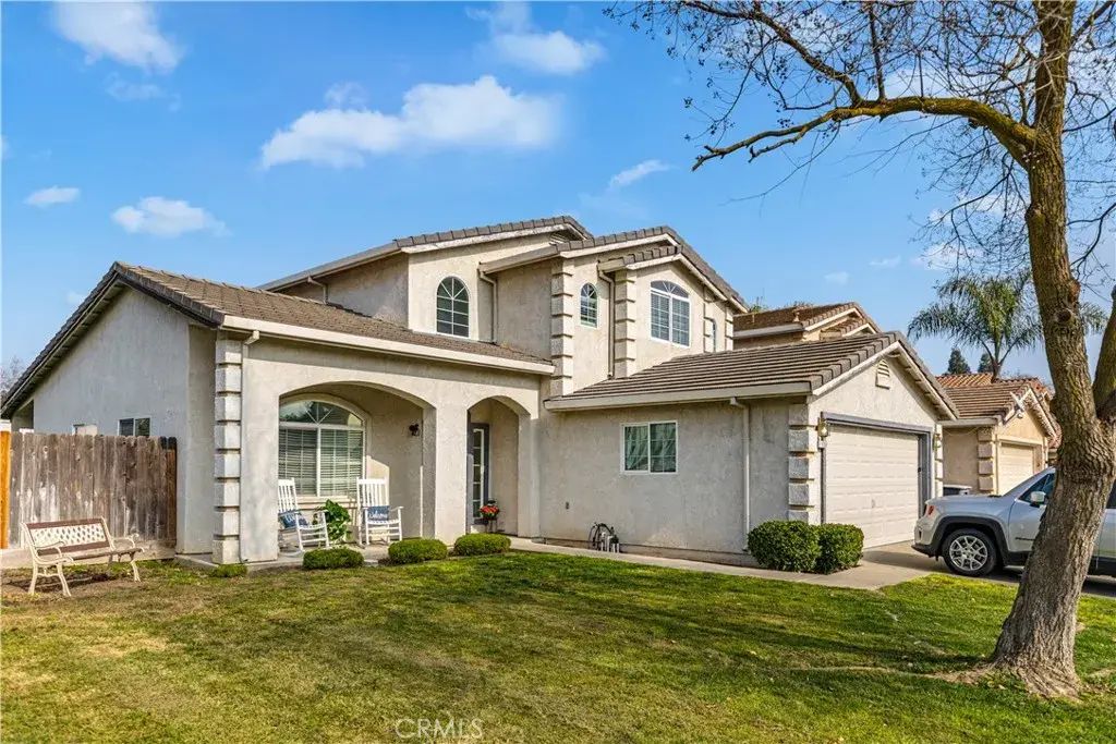 1151 Mazatlan, Merced