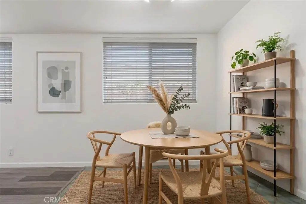 1434 S Point View Street 103, Los Angeles