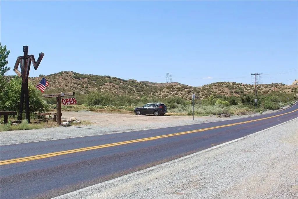 4550 Summit Valley, Hesperia