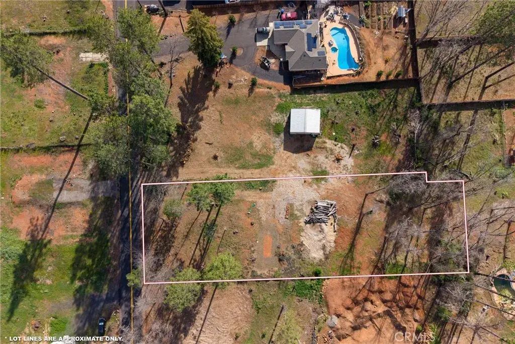 6305 Oak, Paradise